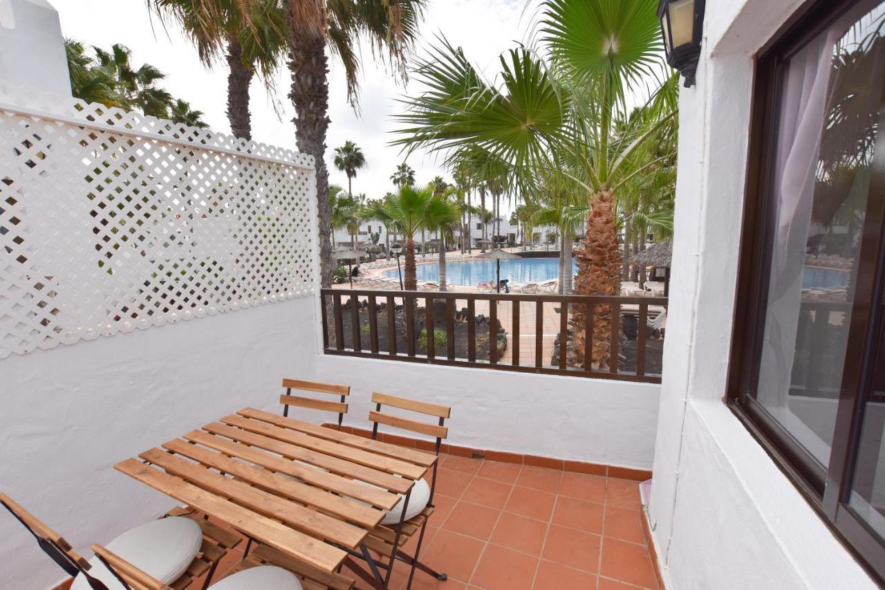 Book Jet - Oasis Pool View Apartment Corralejo Esterno foto